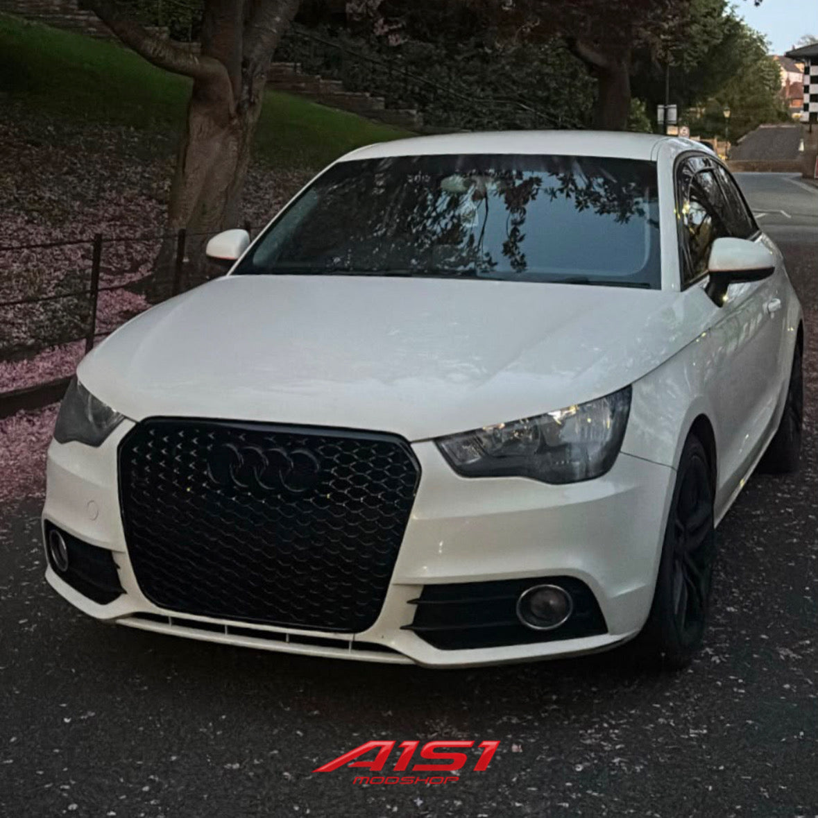 2010-2015 A1S1MODSHOP Audi a1 PREFACELIFT Honeycomb RS style front grill black